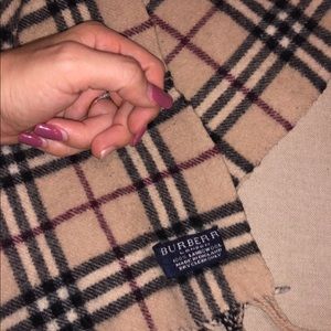 Burberry Wool Cashmere Scarf- good condition